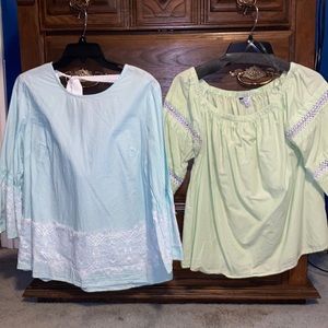 2 dress shirts size medium great condition